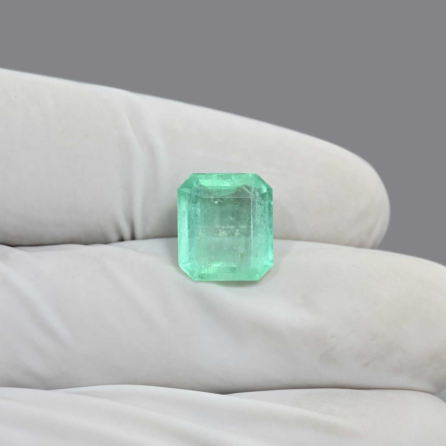 Colombian Emerald (Panna) 5.07 Carat