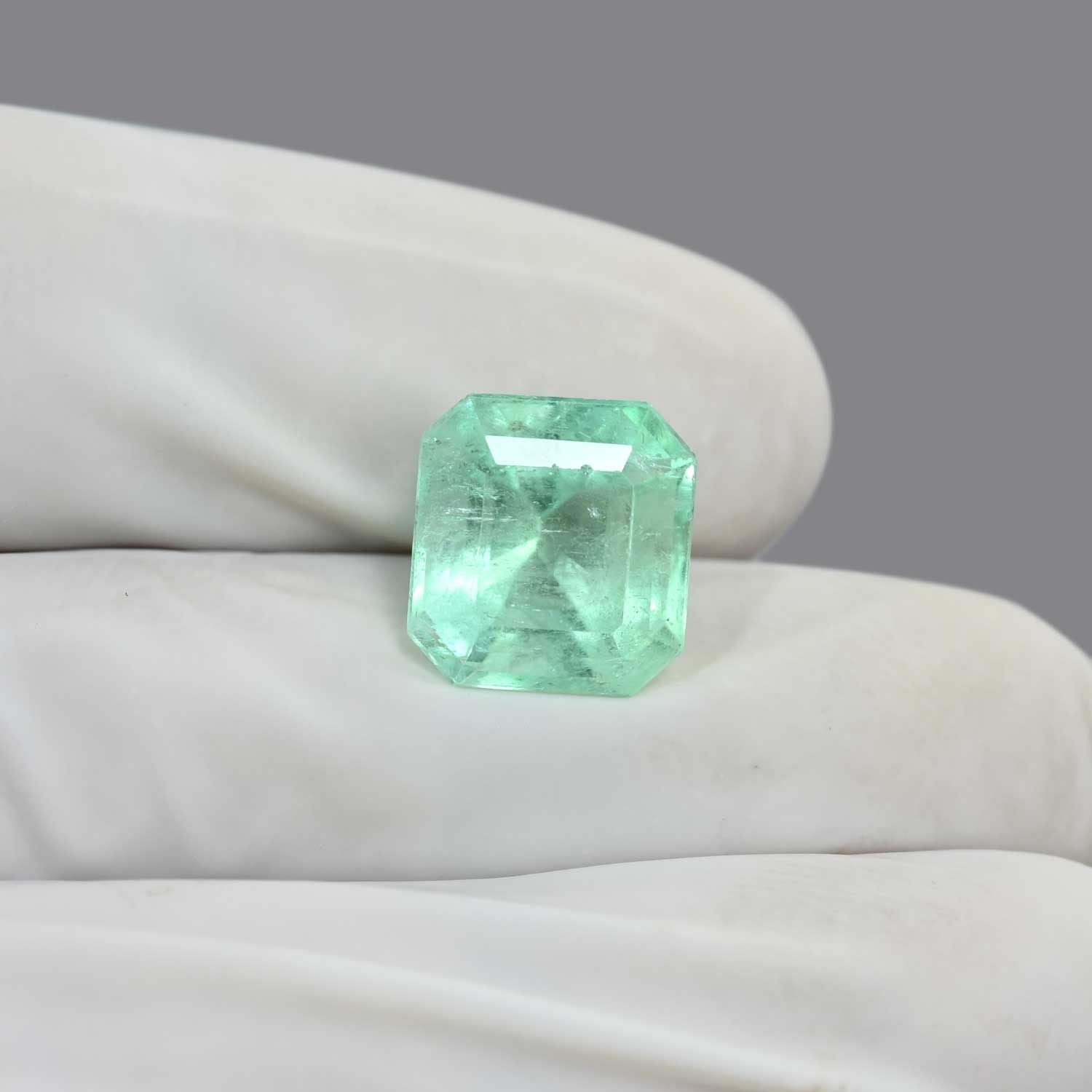 Colombian Emerald (Panna) 7.03 Carat