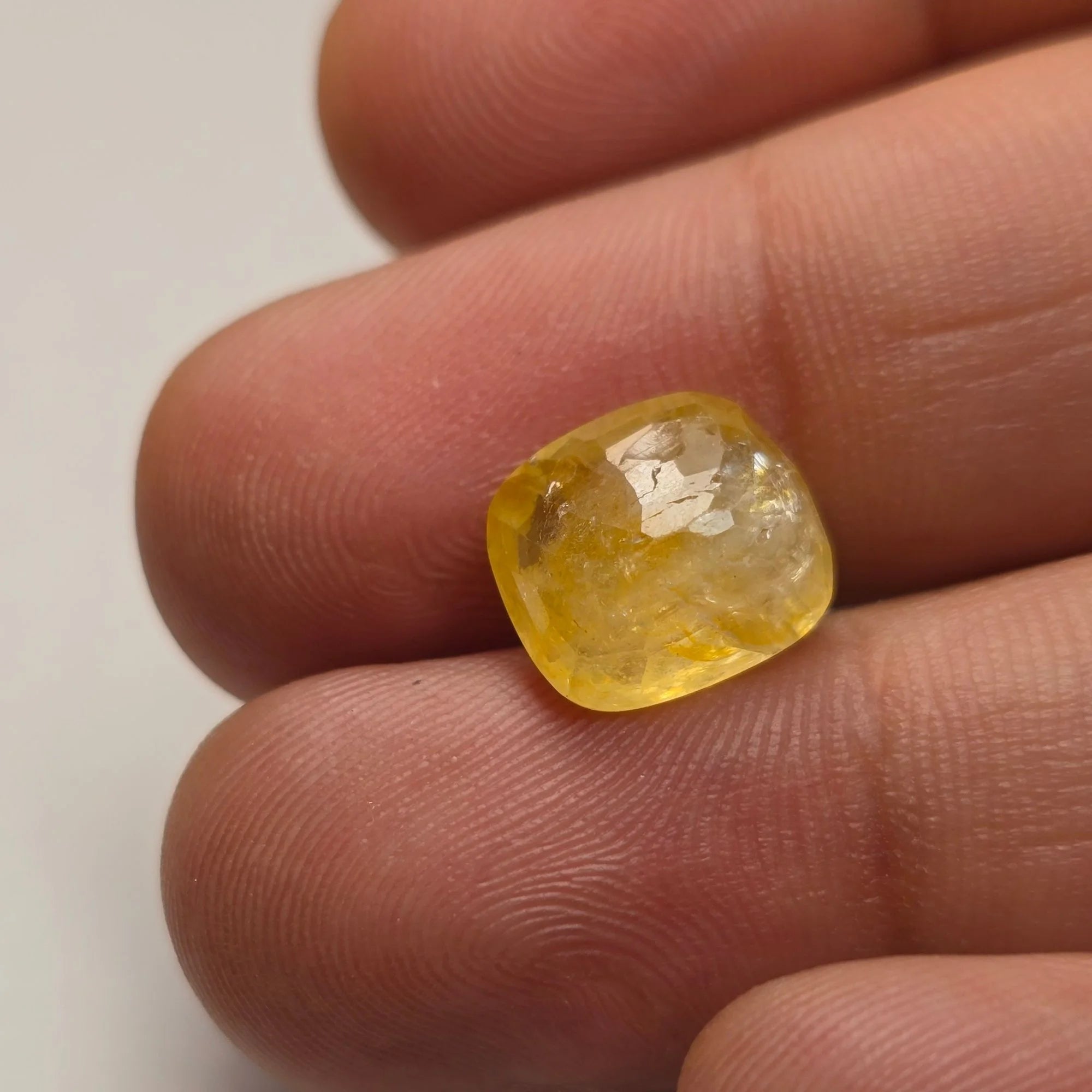Natural Yellow Sapphire (Pukhraj) 5.60 Carat Ceylon Certified