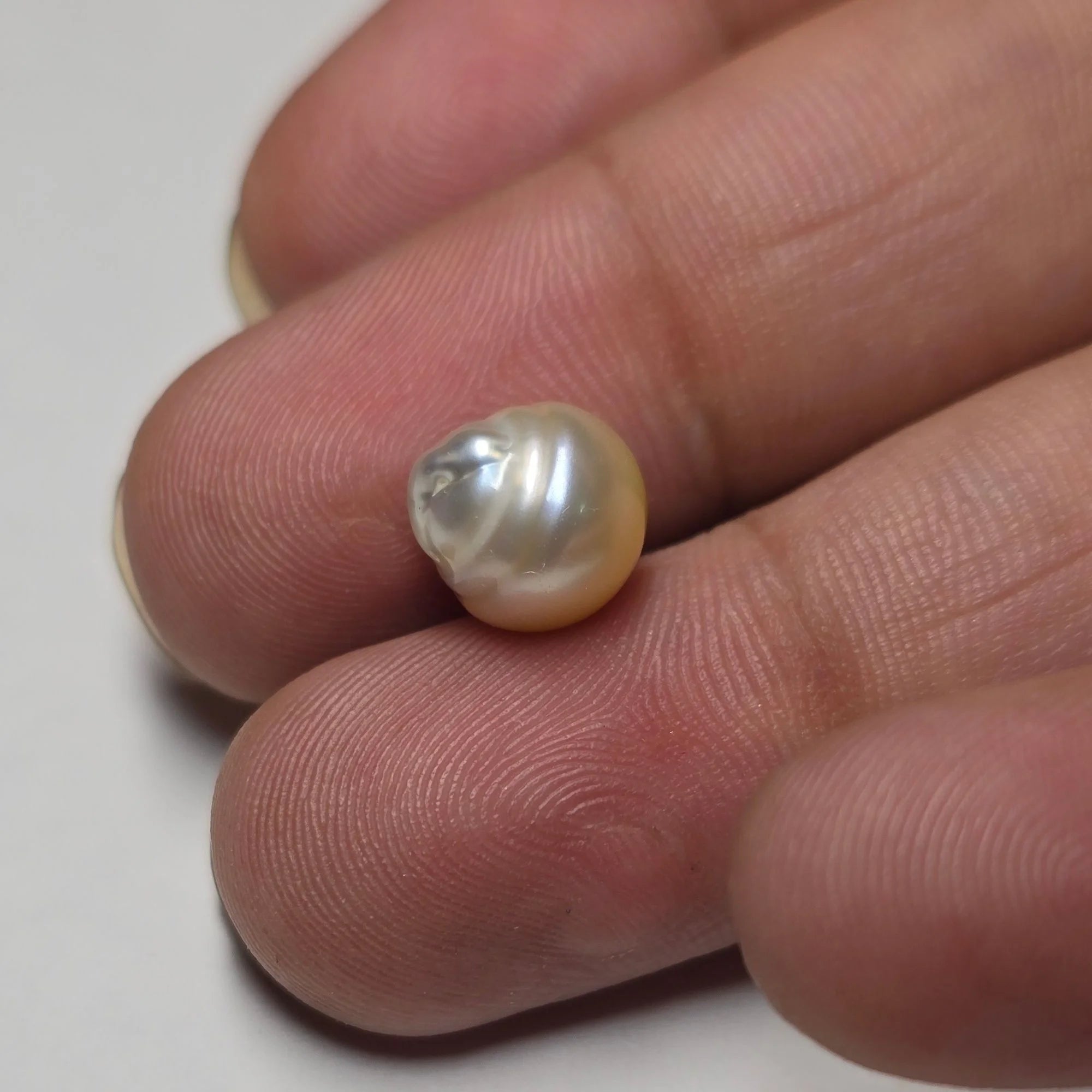 Natural South Sea Pearl (Moti) - 3.98 Carats
