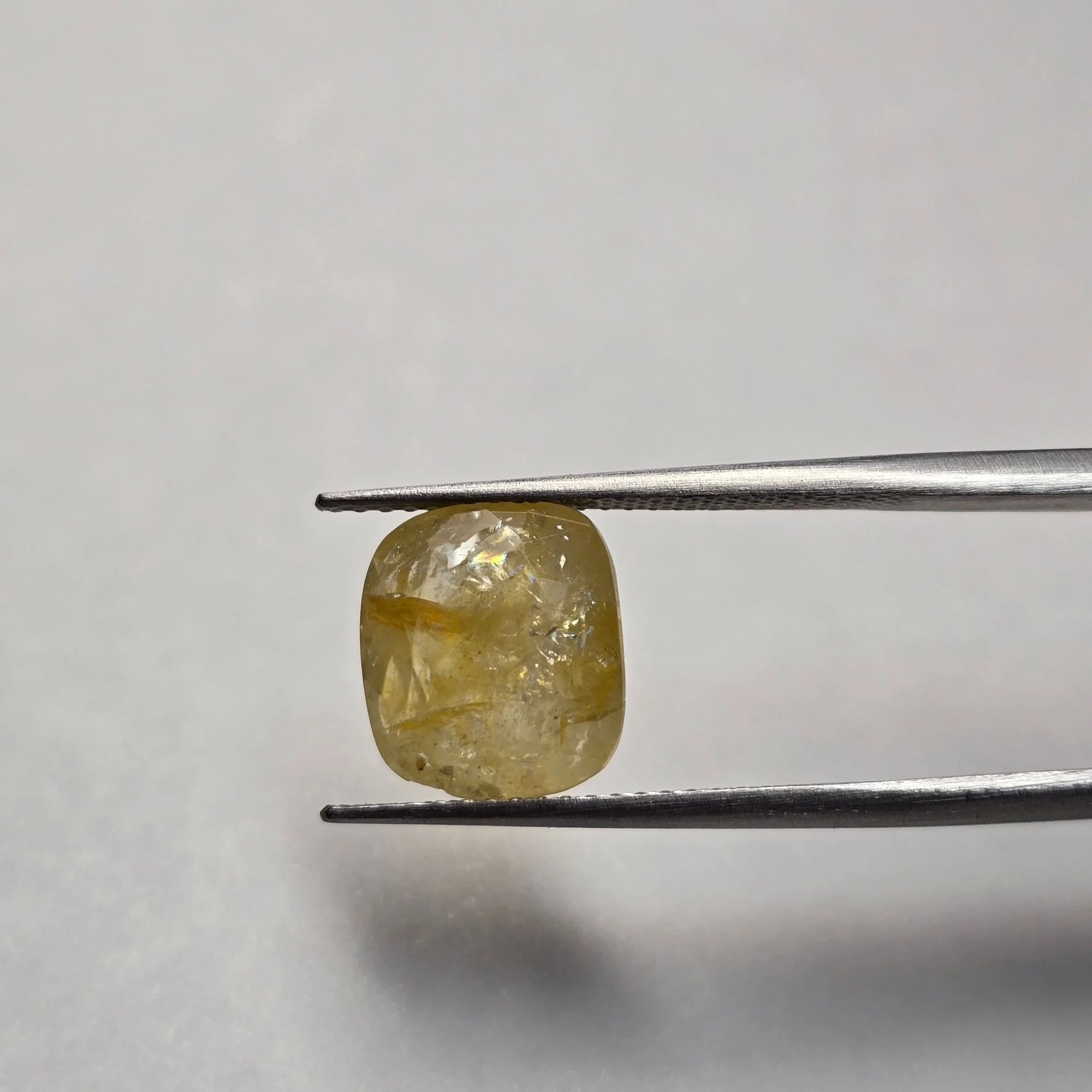Natural Yellow Sapphire (Pukhraj) 5.60 Carat Ceylon Certified