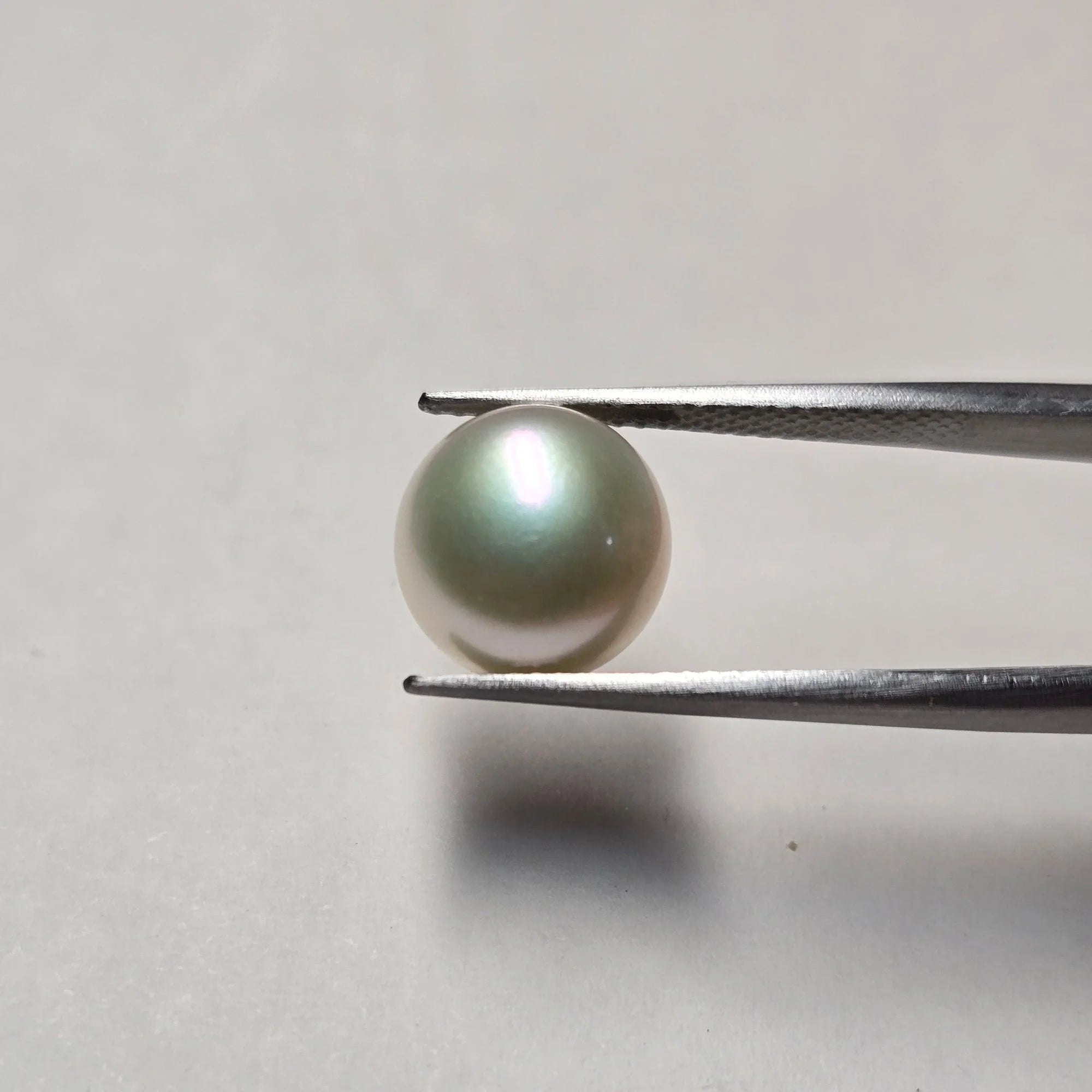 Natural Pearl Moti 6.04 Carat Round Cabochon White Gemstone