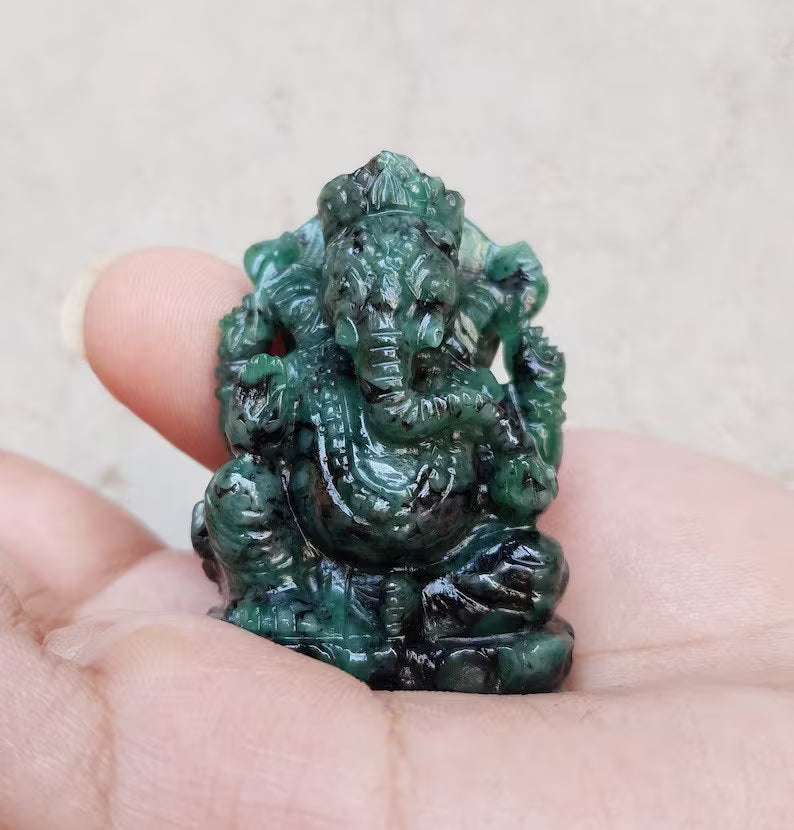 Emerald Ganesha Statue — Carved Gemstone Idol with Certificate