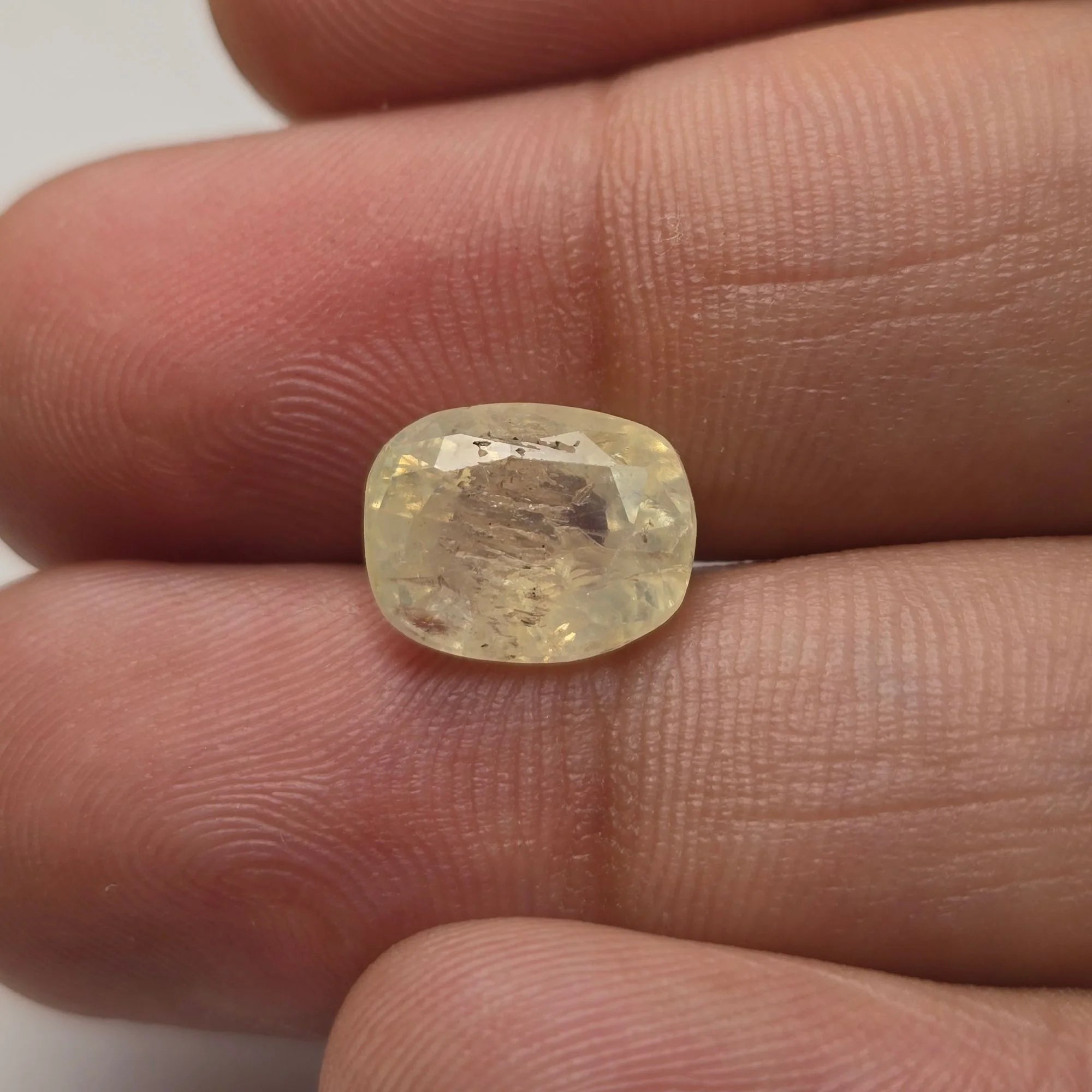 Natural Yellow Sapphire (Pukhraj) Ceylon 3.96 Carat Certified