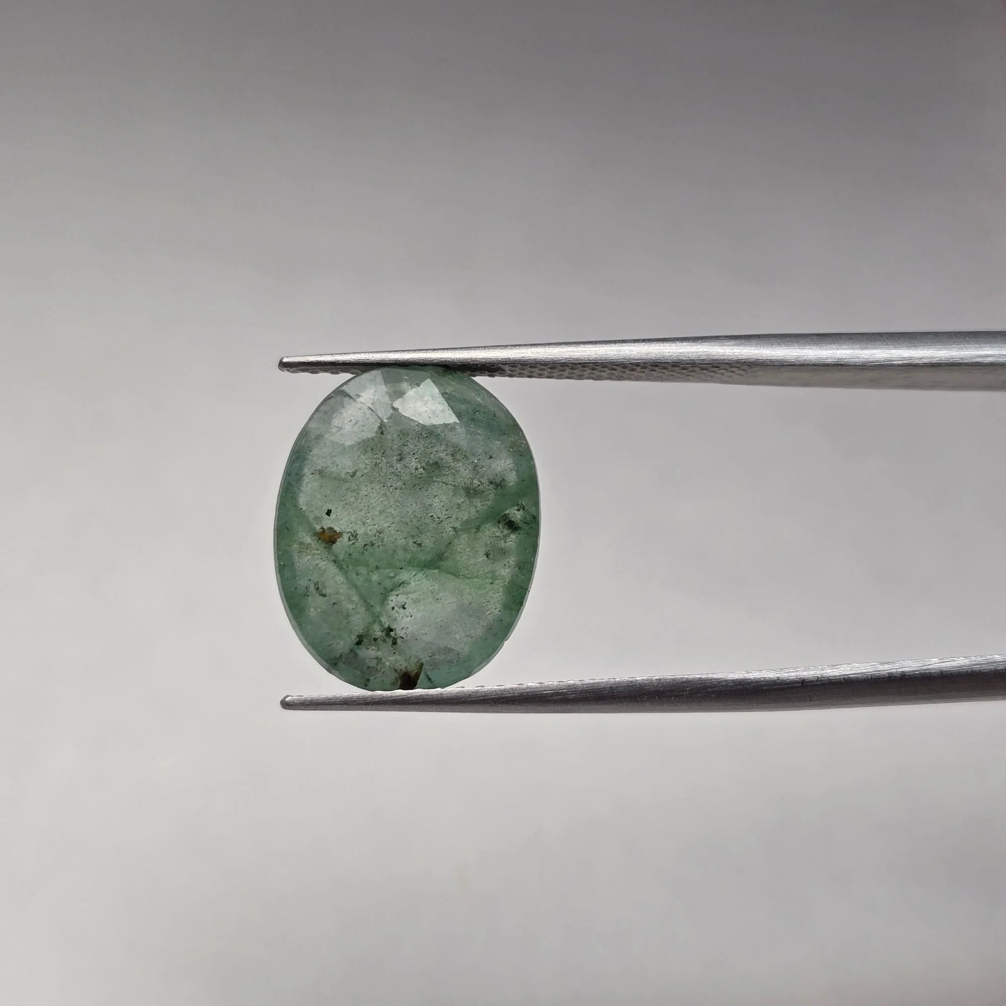 Natural Emerald (Panna) 4.68 Carats Certified Zambian Gemstone