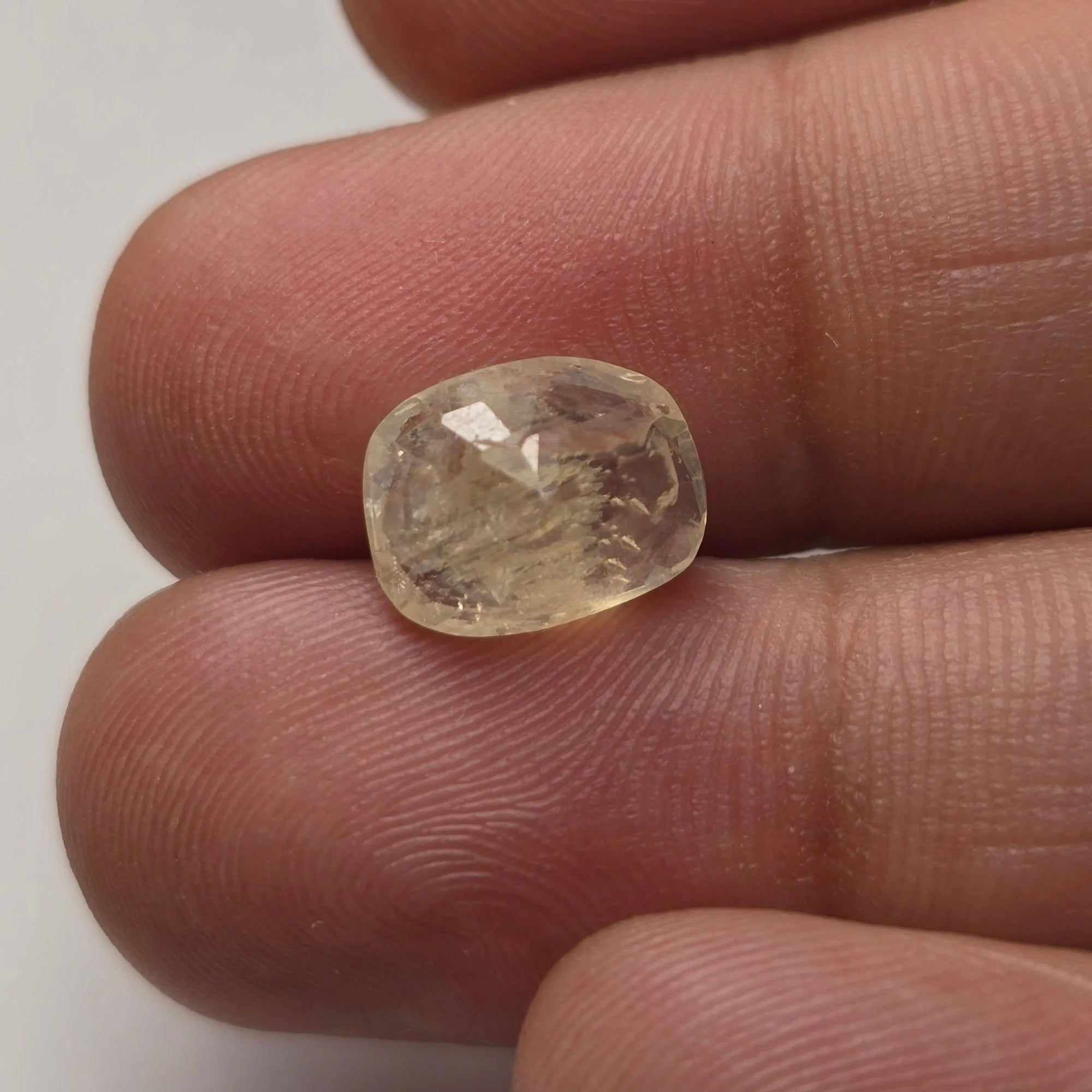 Natural Yellow Sapphire (Pukhraj) Ceylon 3.96 Carat Certified