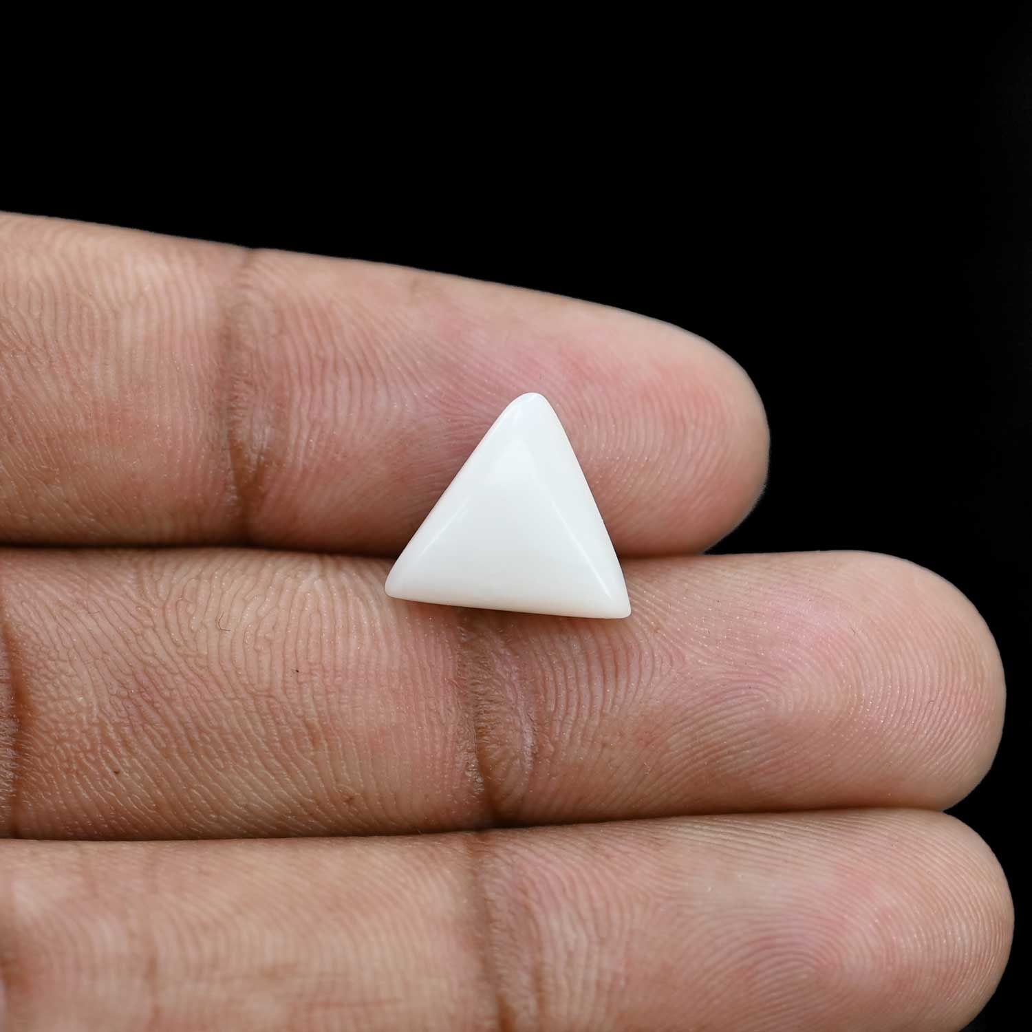 Japani White Coral 4.68 Carat