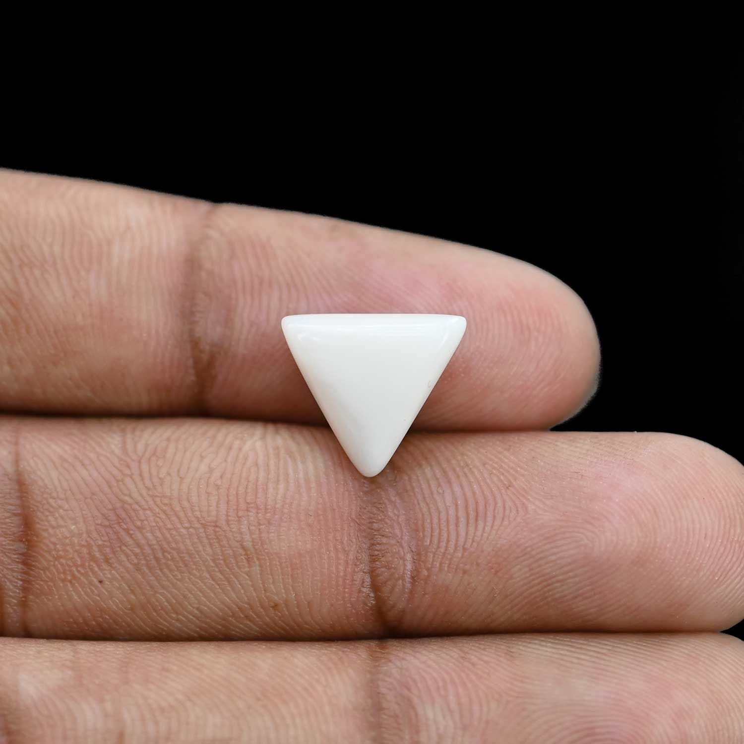 Japani White Coral 4.68 Carat