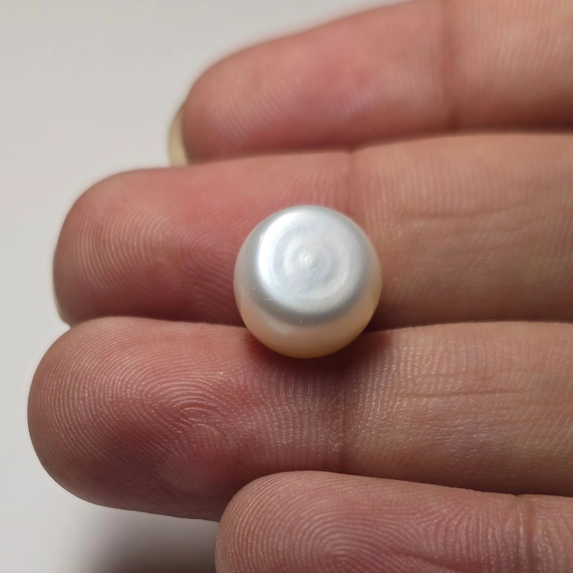 Natural Pearl Moti 7.20 Carat White Round Cabochon
