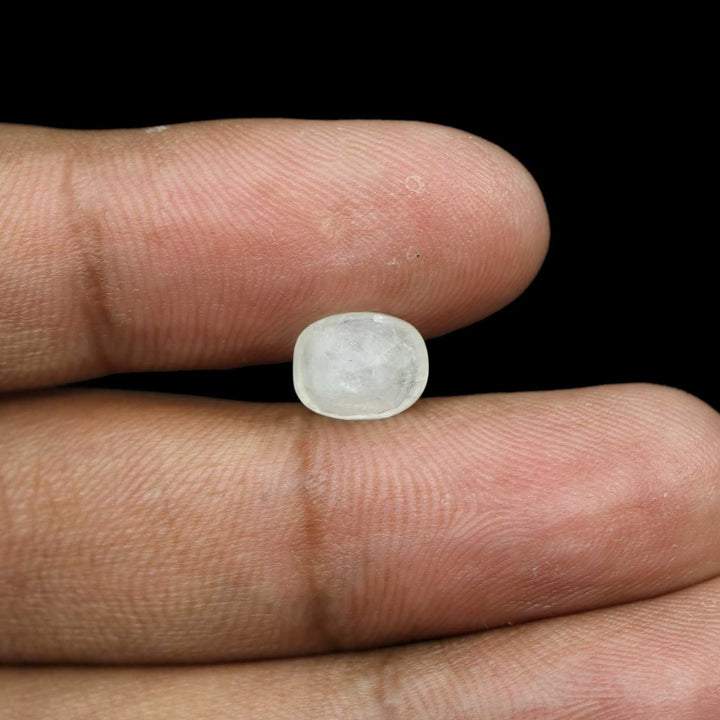 WHITE SAPPHIRE 4.72 CARAT