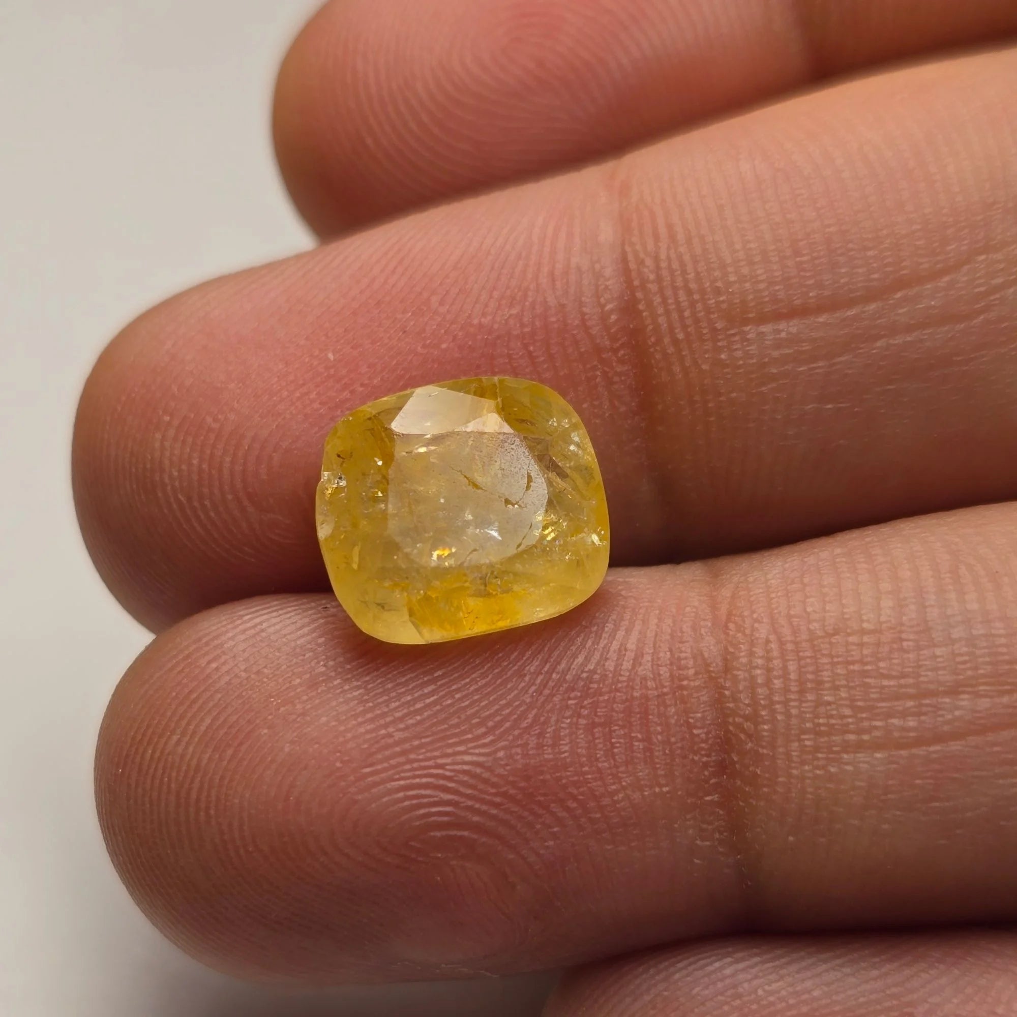 Natural Yellow Sapphire (Pukhraj) 5.60 Carat Ceylon Certified