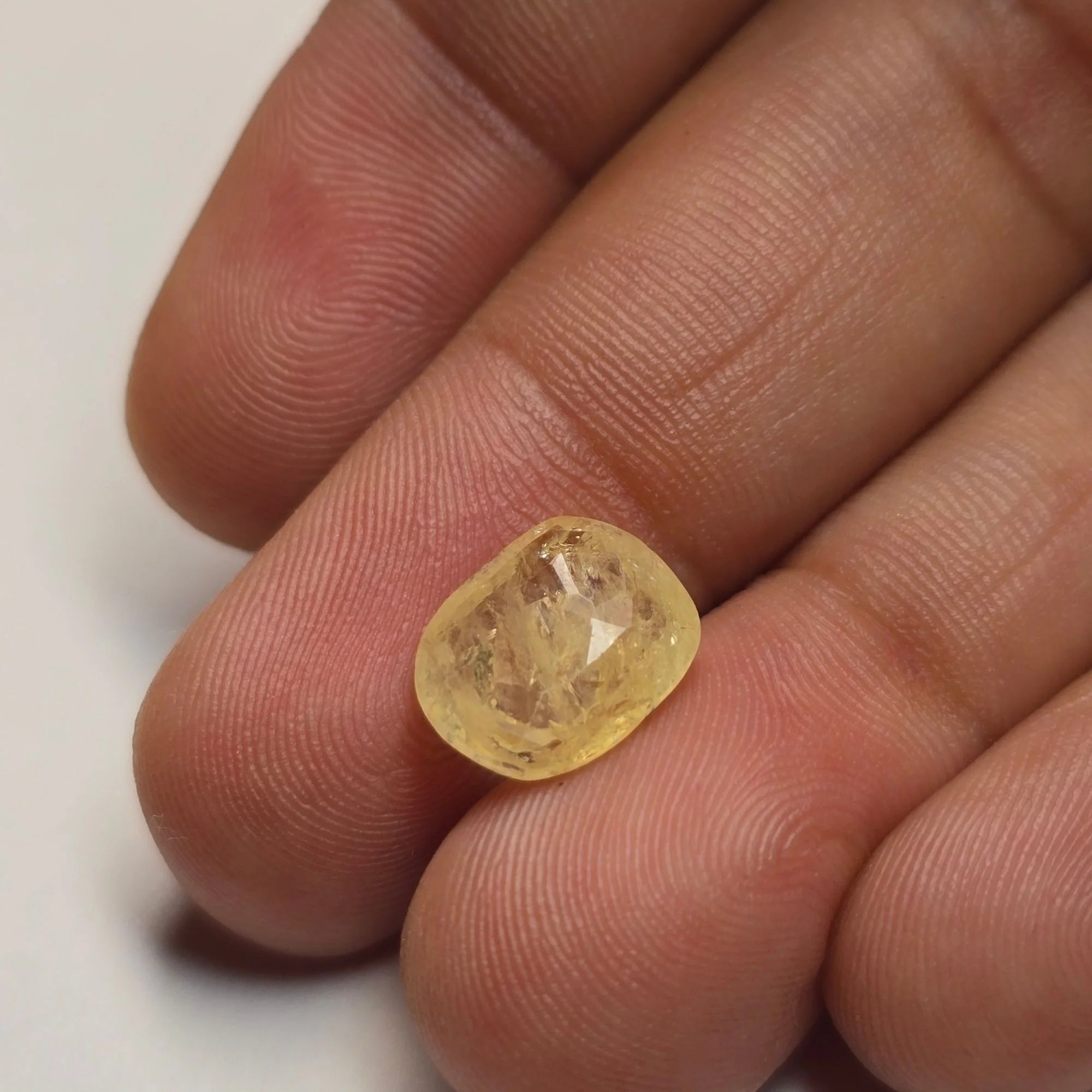 Natural Yellow Sapphire (Pukhraj) Ceylon 4.04 Carat Certified